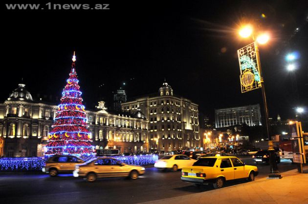 РќРѕС‡РЅРѕР№ РЅРѕРІРѕРіРѕРґРЅРёР№ Р‘Р°РєСѓ 2010